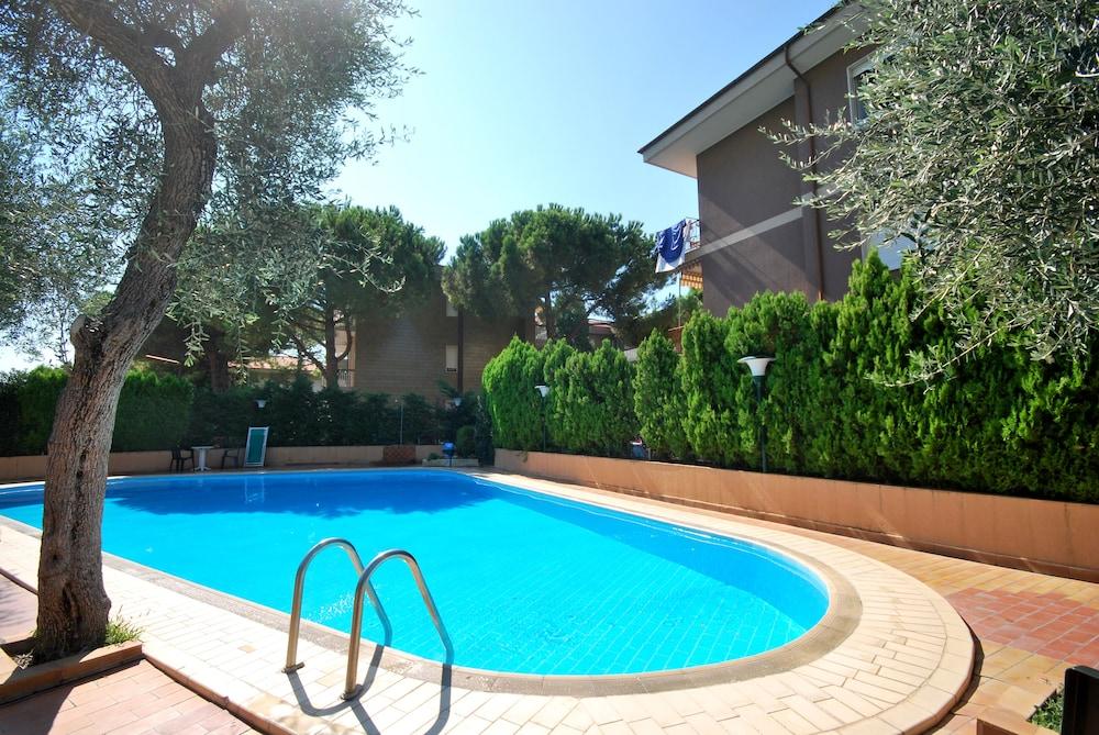 Residence Orchidea Diano Marina Exterior photo